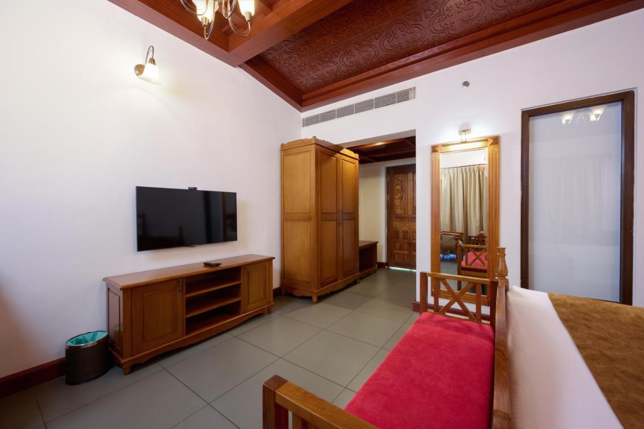 Gokulam Grand Resort & Spa, Kumarakom Exteriér fotografie