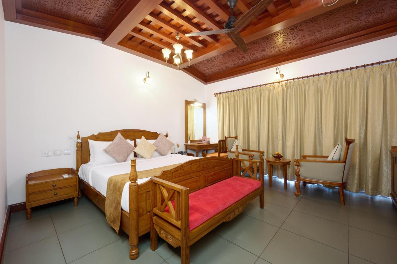 Gokulam Grand Resort & Spa, Kumarakom Exteriér fotografie