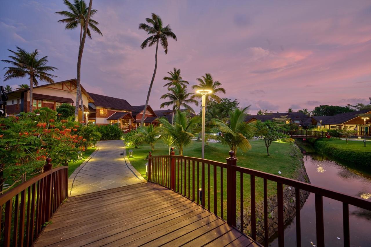 Gokulam Grand Resort & Spa, Kumarakom Exteriér fotografie