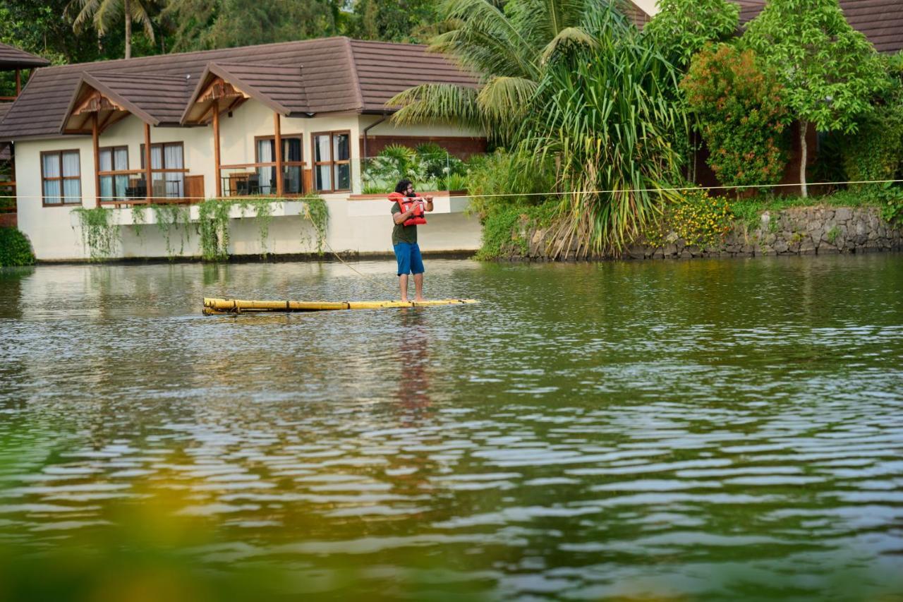 Gokulam Grand Resort & Spa, Kumarakom Exteriér fotografie
