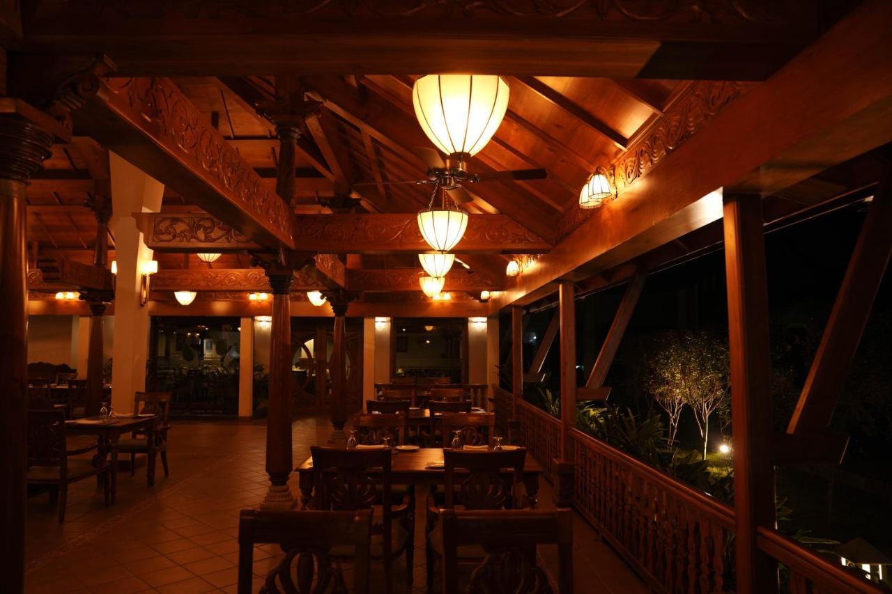 Gokulam Grand Resort & Spa, Kumarakom Exteriér fotografie